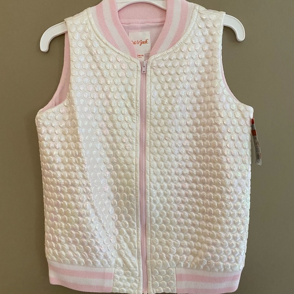 Cat & Jack Other - NWT Children’s white vest. Size 10/12